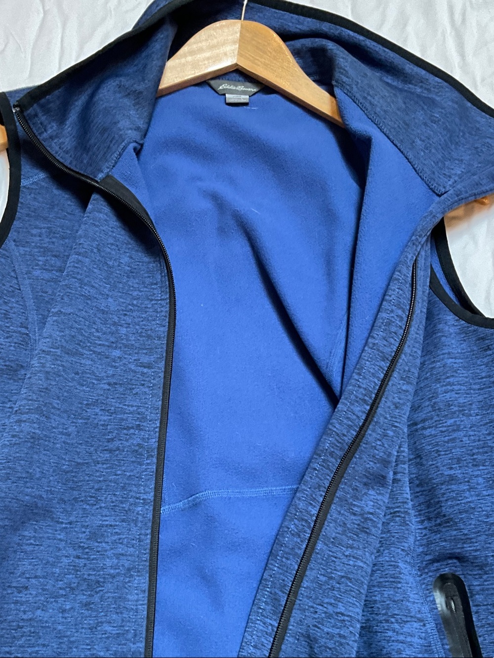 Eddie Bauer Navy and Royal Blue zipper vest, lightweight.